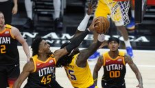 Юта продължава да гази, сега отнесе и Лейкърс