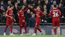 Страхотно шоу в Лондон! Ливърпул тресна заспалия за полувреме Тотнъм