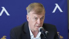 Левски започва обиколка в България заради акциите