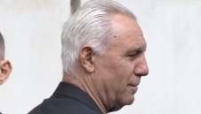 Стоичков: Бъдете заедно и вярвайте в доброто! + ВИДЕО