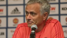 Жозе притиска Ливърпул: Трябва да спечелите титлата, никой не харчи като вас!