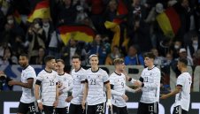 Нацистки скандал на мача на Германия