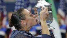 Блестящата Флавия е новата кралица на Ню Йорк + ВИДЕО