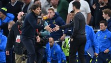 Артета се оплака от съдията, Конте му каза да мрънка по-малко