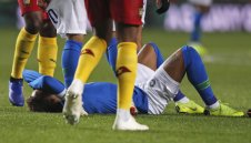 В ПСЖ си отдъхнаха: Контузията на Неймар не е сериозна, ще играе срещу Ливърпул