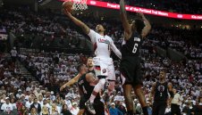 Портланд и Шарлът се върнаха в борбата