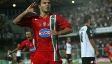 Юве плаща само 2 млн. на Фиорентина за Божинов