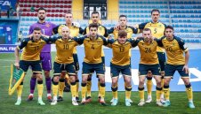 Край на скандалното жълто! "Лъвовете" на България се връщат към традиционния си екип