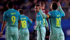 Барса продължава гонитбата