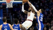 Кливланд набира скорост, Голдън Стейт се изложи