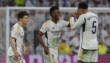 Реал се спаси от голям срам с късен обрат, ВАР също помогна