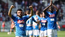 Наполи прободе "биковете" и се долепи до Юве + ВИДЕО