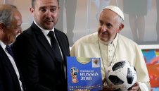 Папата си отдъхна! Фаталната 13-а на Реал развали прокобата