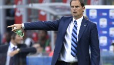 Де Бур наглее: Все едно сме във Формула 1