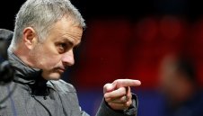 Жозе се гаври с играчите на Сити: Подухва ги малко вятър и падат