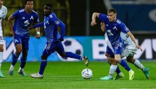 Левски гони халф, защото... не раздава ритници!