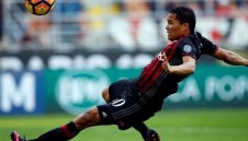 Милан нашляпа Палермо за едно полувреме