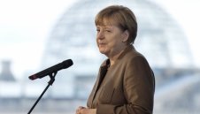 Меркел отсвири Бундестима заради Brexit