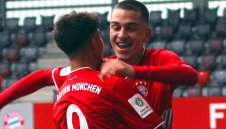 Ибрахимович избухна с два гола за Байерн