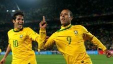 Фабиано щастлив от победата над Чили