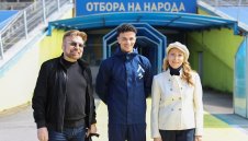 Роси МакКий и Мило Борисов поздравиха голмайстора Джемили и присъстваха на тренировка на „Левски" 