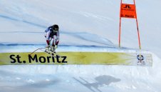 Лара Гут претърпя операция след тежката контузия