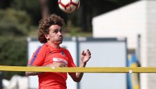 Атлетико иска наказание за Барса: Тези 120 млн. евро за Гризман не стигат! + СНИМКА