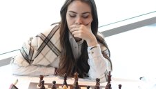 Горчилка! Нургюл Салимова изпусна нарисувана победа и загуби