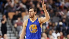 Голдън Стейт прати Богът в Далас