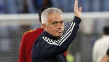 Не се продава за пари: Моуриньо отхвърлил оферти от Саудитска Арабия