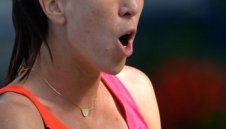 Янкович и Радванска са първите полуфиналистки в Дубай