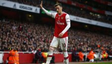 Венгер прогнозира: Йозил ще възроди кариерата си в Турция