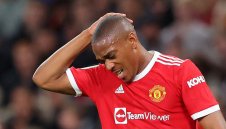 Разпродажба! Червените дяволи разкарват двама само за 30 милиона