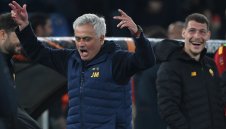 Моуриньо се скъса да хвали героя Дибала