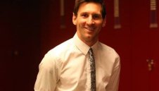 Куче подгони Лео Меси + ВИДЕО