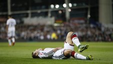 Удар за Байерн! Гьотце аут за дълго