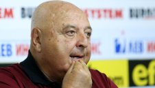 Венци Стефанов: Левски е болен и зависи от докторите