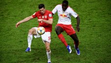 Трансферна цел на 7 "акули" е обсебен от... лъвовете