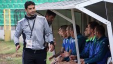 Гонзо хвърля юноша срещу Ботев