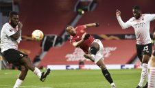 Марсиал блести в тайна контрола на Червените дяволи