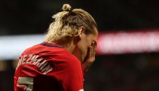 Атлетико загуби две важни точки