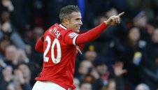 Римско дерби за Робин ван Перси