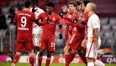 Касапница! "Биковете" и Байерн си отвориха 6 рани в див екшън