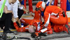 Механикът на Ферари се оказа с двойно счупване