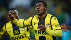 Ботев продаде Уме Емануел в Швейцария