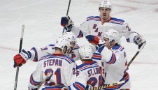 Александър Георгиев спаси 33 удара за победата на Рейнджърс