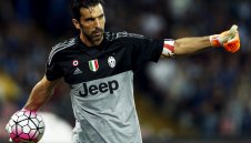 Буфон трогнат от подкрепата