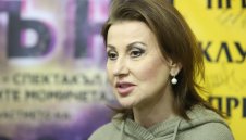 Министър Василев и Илиана Раева се помириха