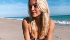 Секси гимнастичка стана милионерка, но не от спорта + СНИМКИ