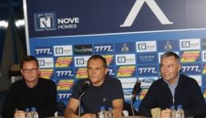 Днес акциите на Левски пристигат от Дубай. Тити чака прaткa нa DHL